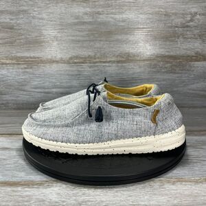 Hey Dude Women’s Wendy Chambray White Blue Slip On Canvas Loafers Size 8